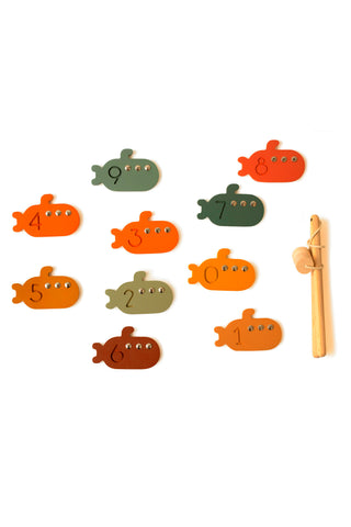 Fishing Game. Brave Numbers & Colors